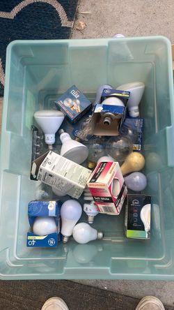 Mixed Lot of Light Bulbs – GE, Sylvania & More