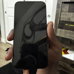 Selling (LOCKED) iPhone 16 e