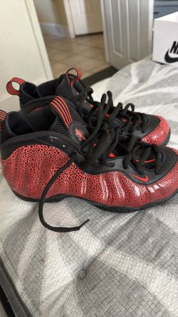 Foams cracked lava