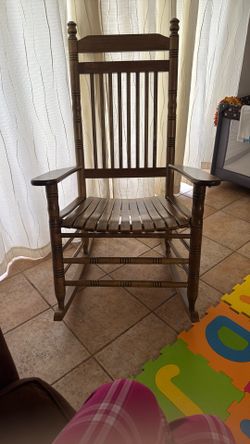 Cracker Barrel Rocking Chair 200$ OBO