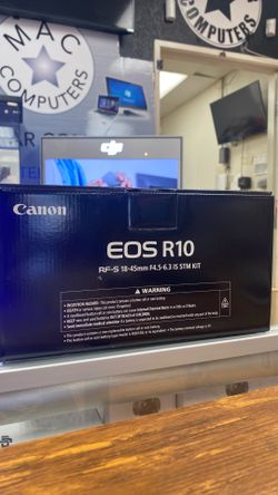 Canon R10 with 18-45mm