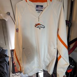 Denver broncos lightweight windbreaker size men's large