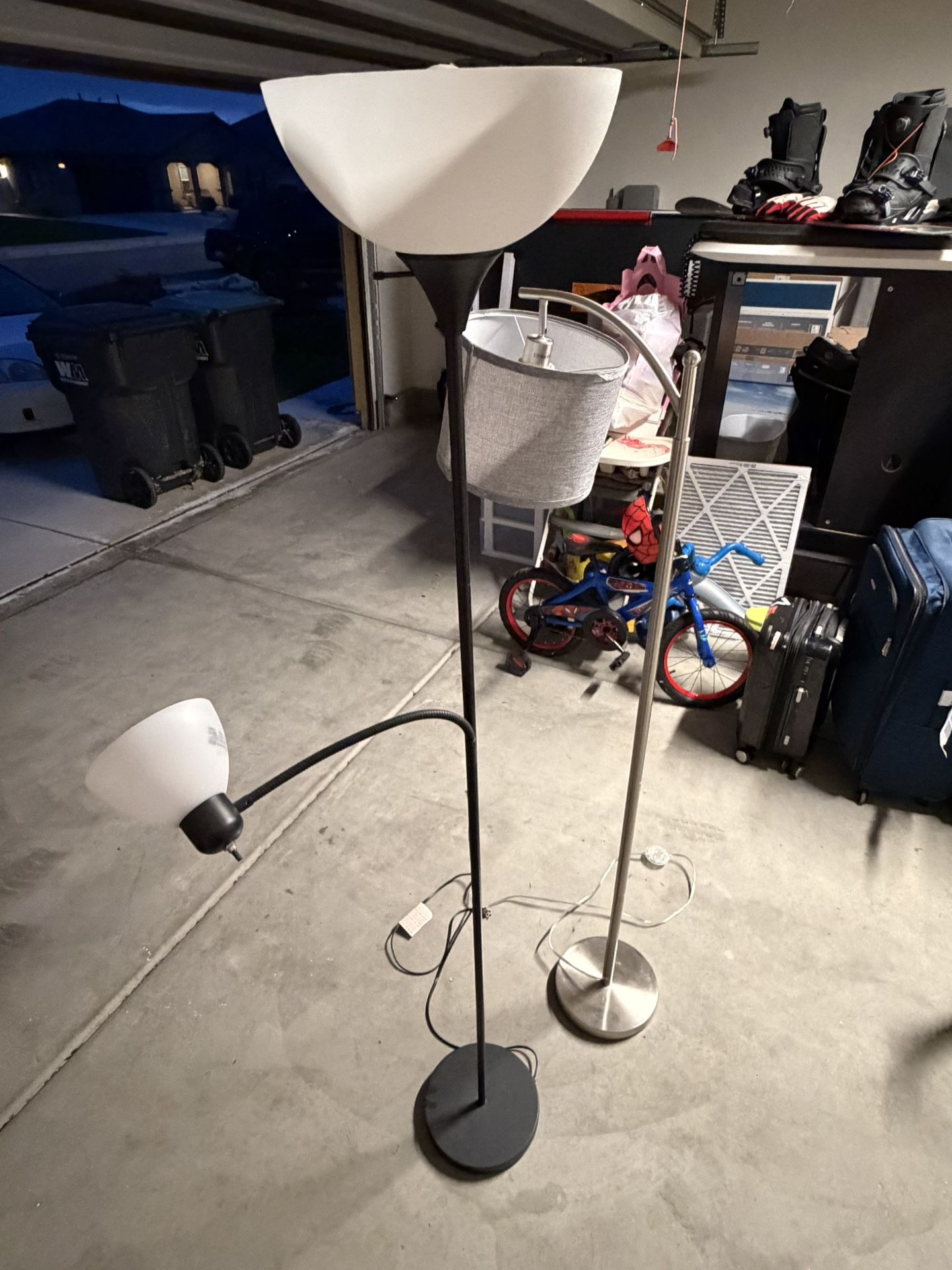 2 Standing Lamps