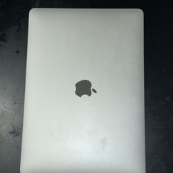 MacBook Pro 13” (2017) – i5, 8GB RAM, 256GB SSD