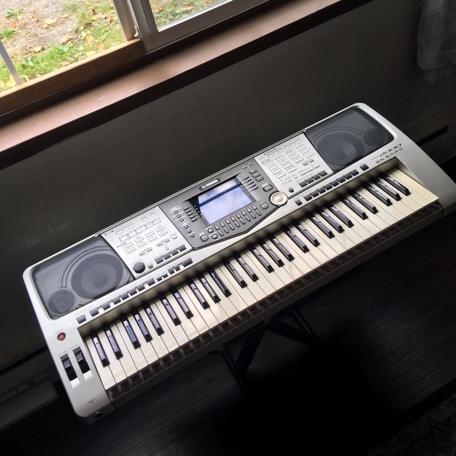 Yamaha psr 2000