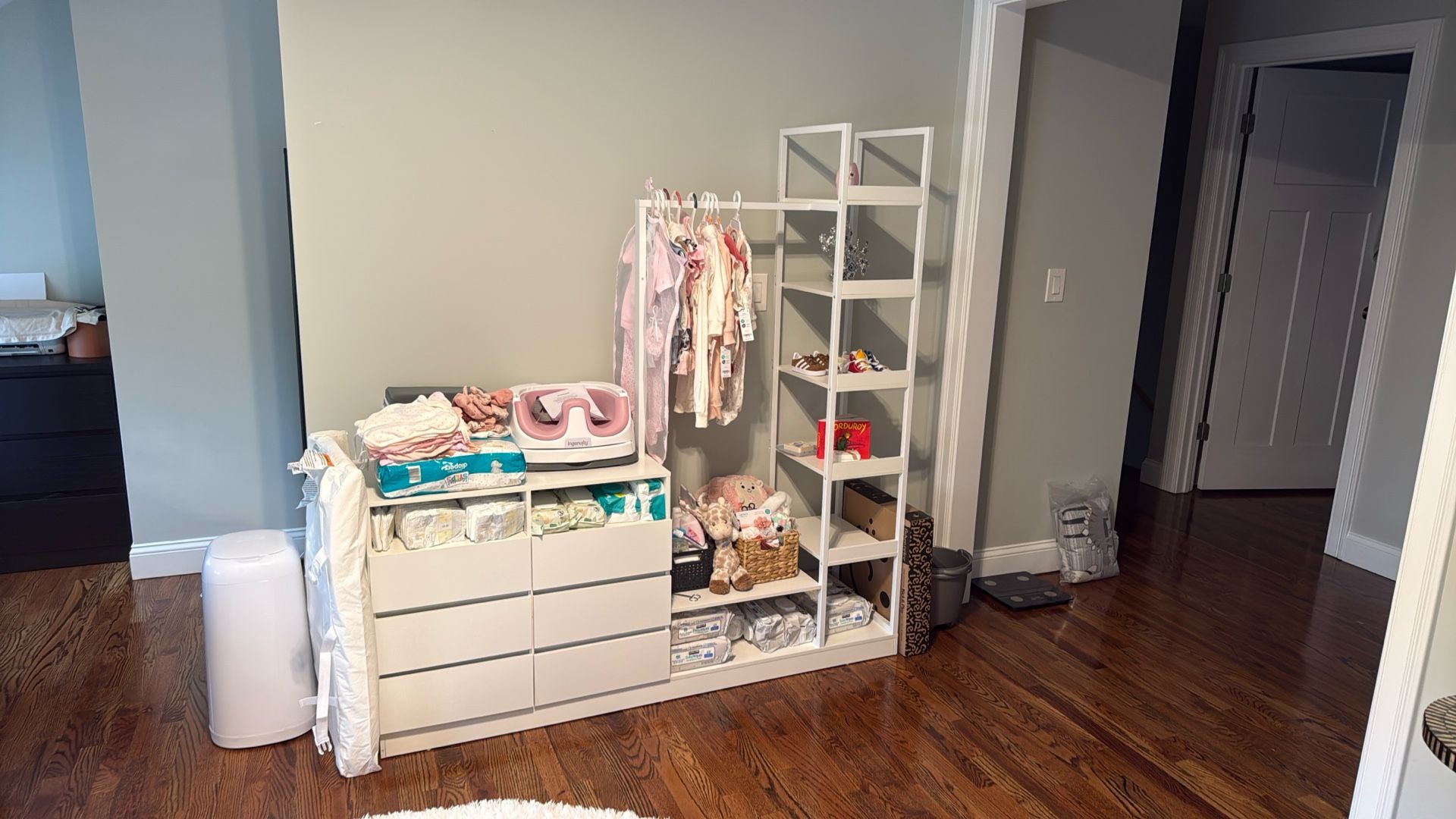 Drawers With Shelf