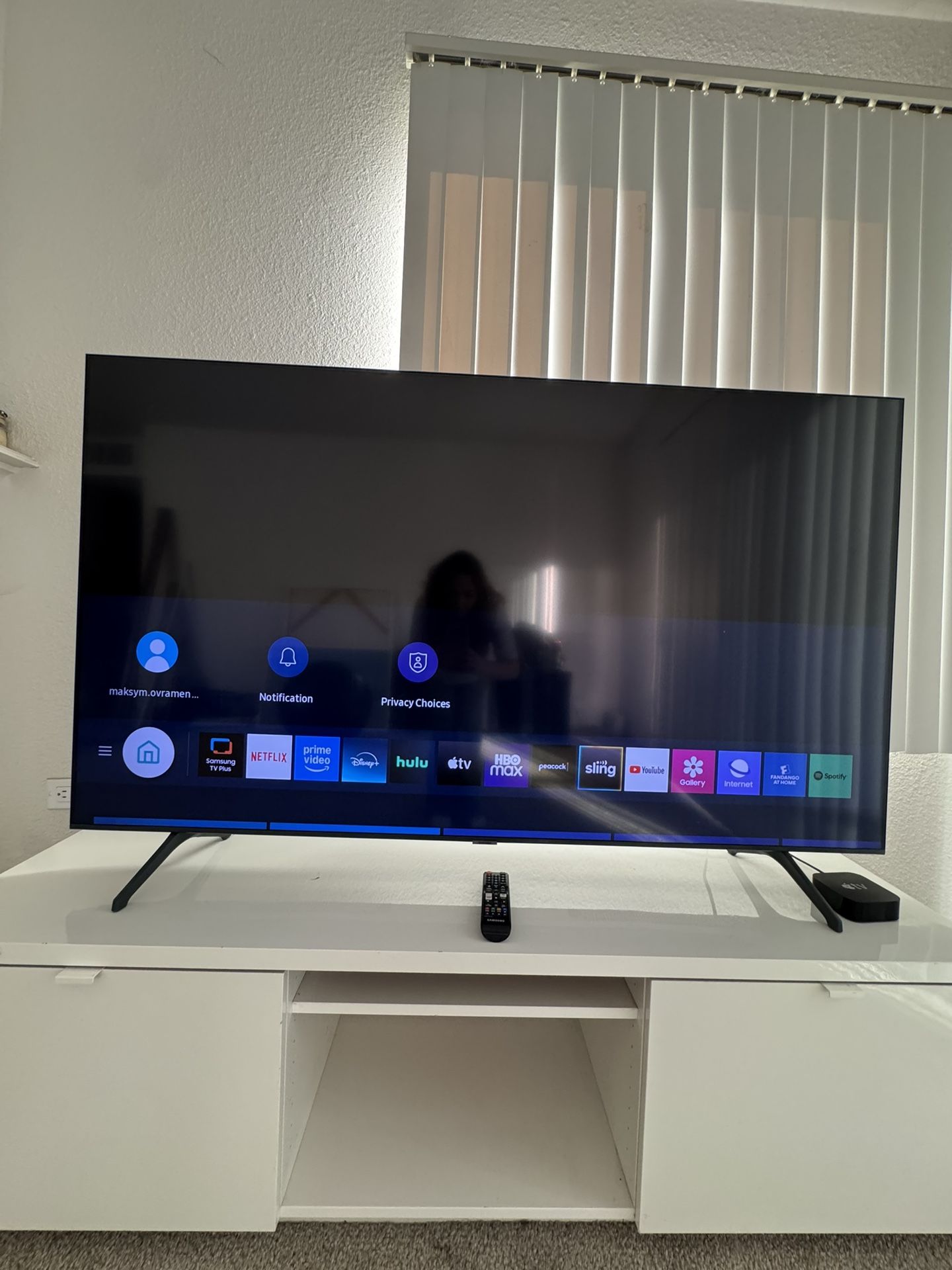 Samsung TV 65 inch