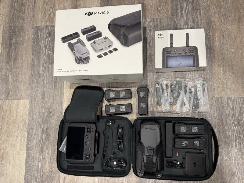 DJI Mavic 3 Fly More Combo + RC Pro + 2 Extra Batteries + Hard Shell Case