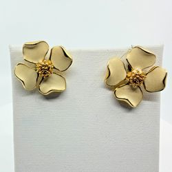 Vintage Cream Flower Stud Earrings - Gold Tone Botanical Statement Jewelry