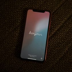 unlocked iphone 11 (product red)