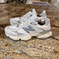 New Balance 9060 Lifestyle Running Sneakers Size 6.5