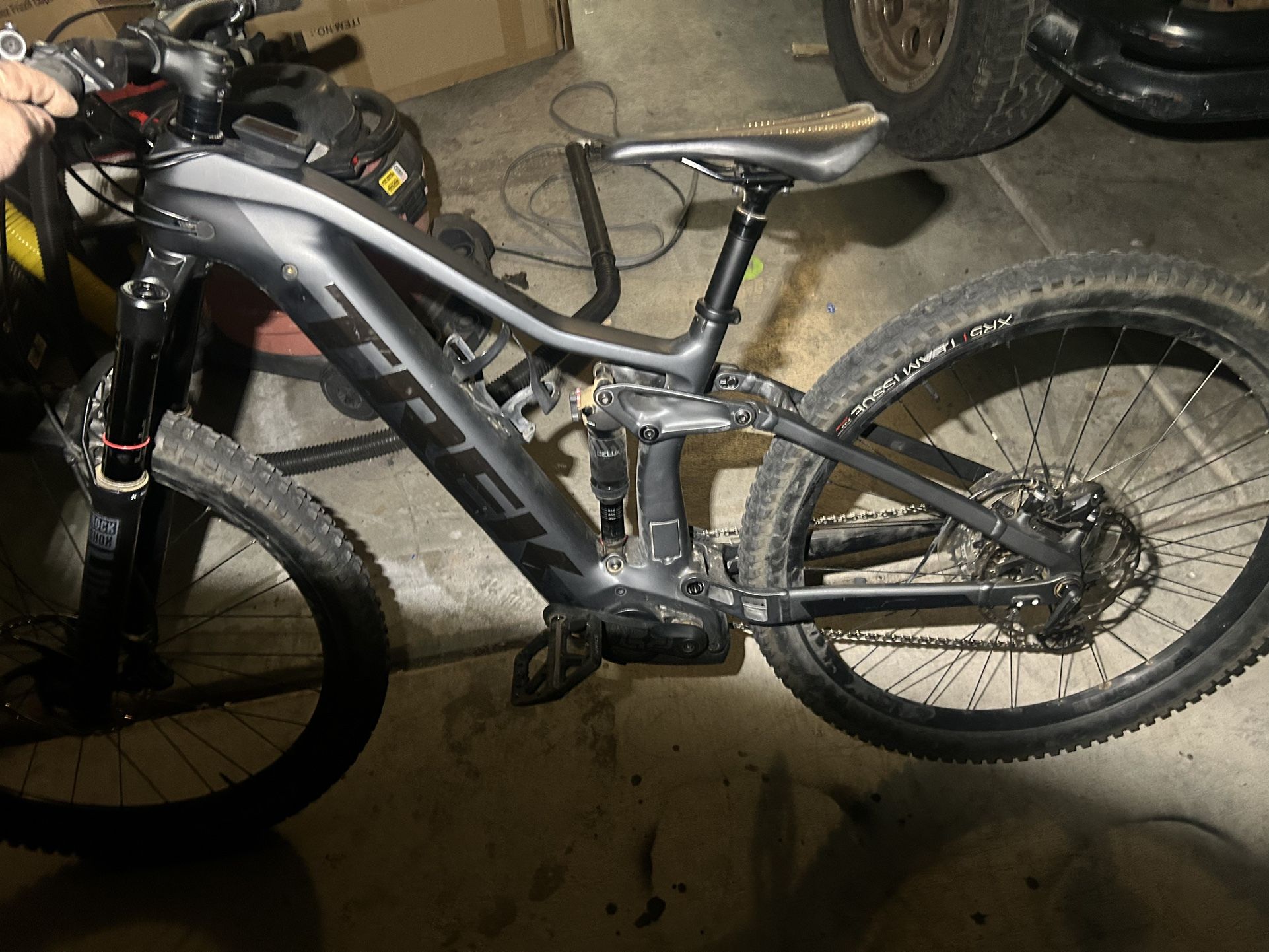 Trek Rail 9.8 Xt