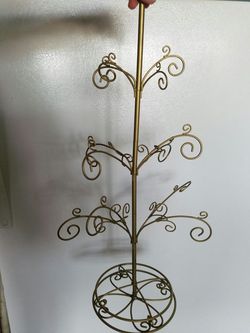 Jewelry holder