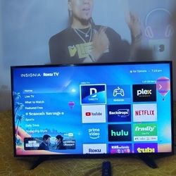 Insignia 39" Class - LED - 1080p - Smart - HDTV Roku TV