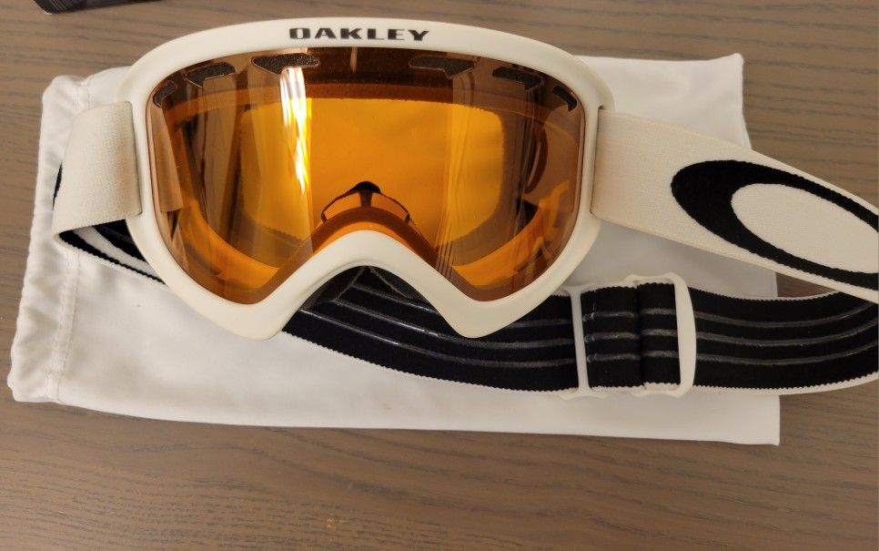 Oakley Snow Goggle O2 XS White W PERSIMMON