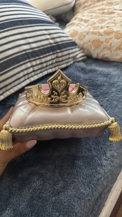 Aurora candle holder