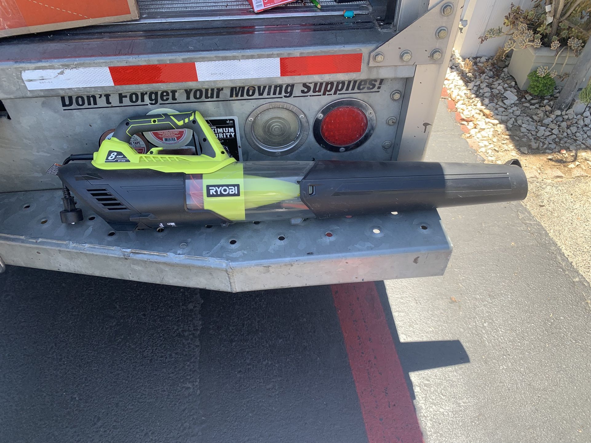 Ryobi leaf Blower, 8 Amp jet Fan