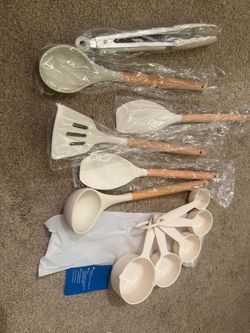 Silicone Cooking Utensils Set, 446℉ Heat Resistant  Kitchen Utensils Set with Wooden Handle for Nonstick Cookware, Kitchen Tools Spatula Whisk Tongs L