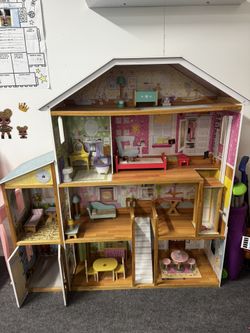 Barbie/ Doll House