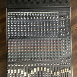 Mackie Onyx 1640i Mixer 