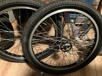 Haro BMX rims/tires