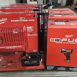 Milwaukee M18 Mid Torque 1/2 Inch Impact Wrench