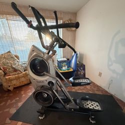 Bowflex Max Trainer M7