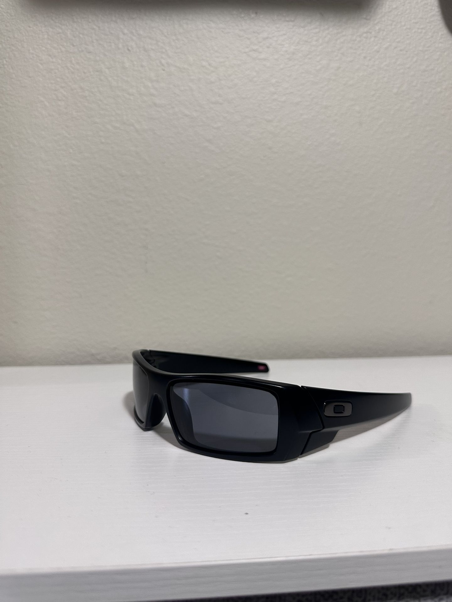 Oakley “GASCAN” Sunglasses