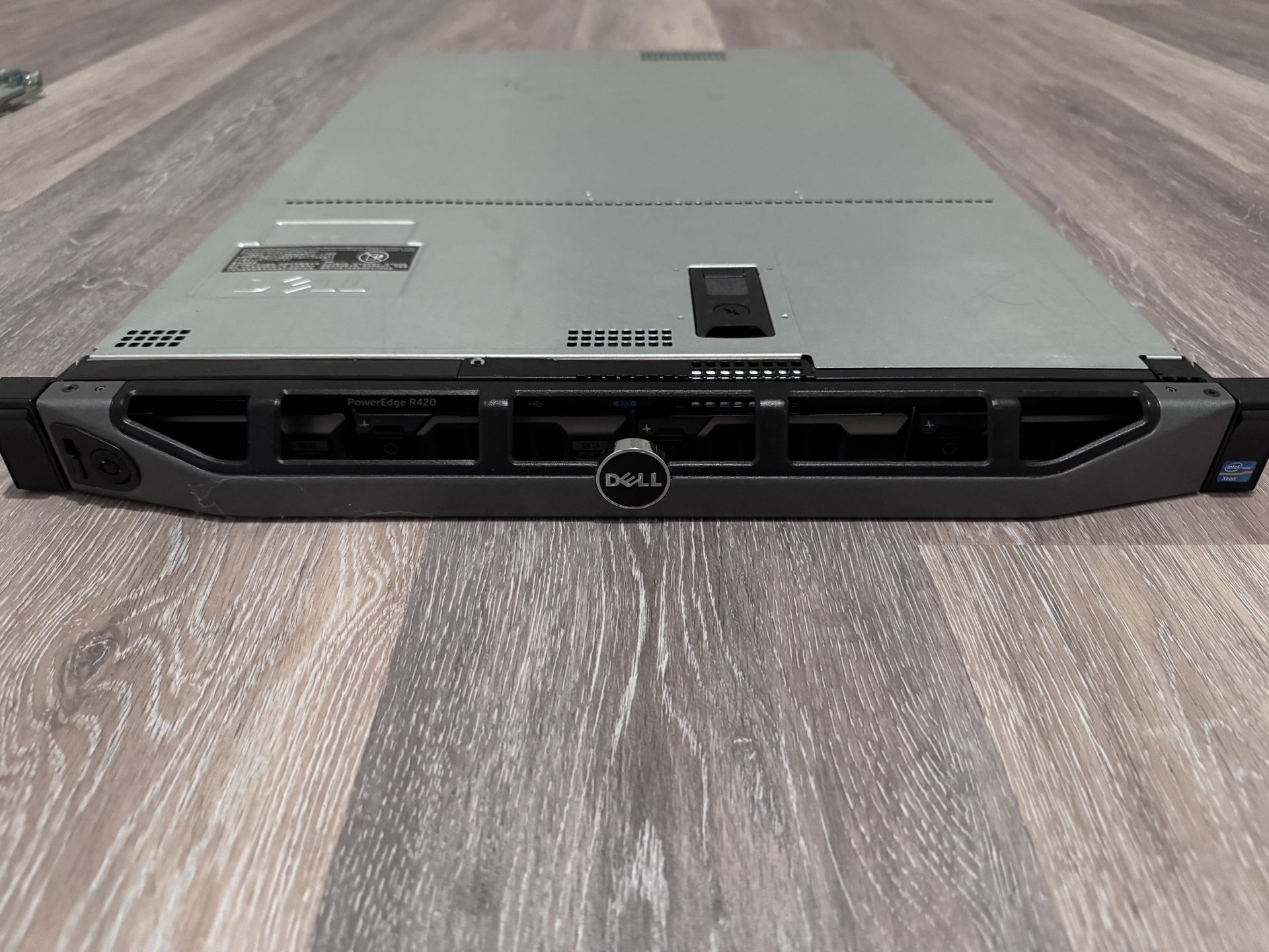 Dell PowerEdge R420 Server