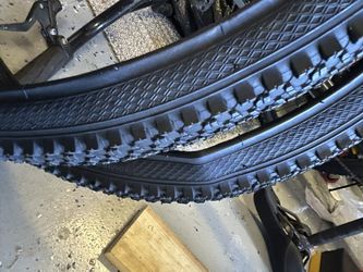 2 Bicycle Tires & Tubes 26 Inch With Flat Protection BRAND NEW