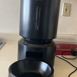 Automatic Pet Feeder 
