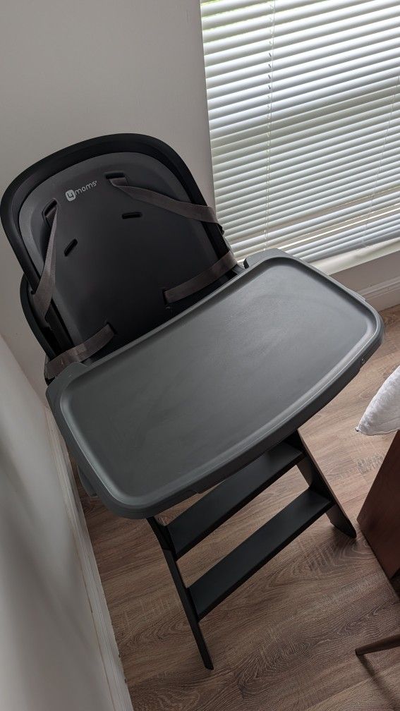 4moms Baby Highchair 