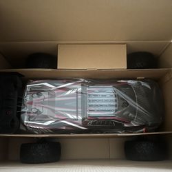 Machete 4S 1/6 Scale Brushless Monster Truck, Ready to Run, Battery and Charger not included. 