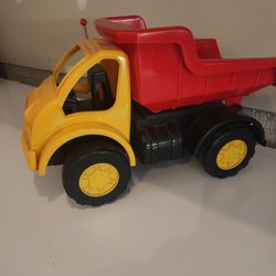 Big Dump Toy Truck Working. Battery Not Included.