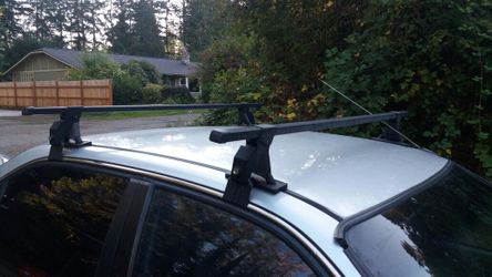 Thule roof rack, bike carriers and extra clips