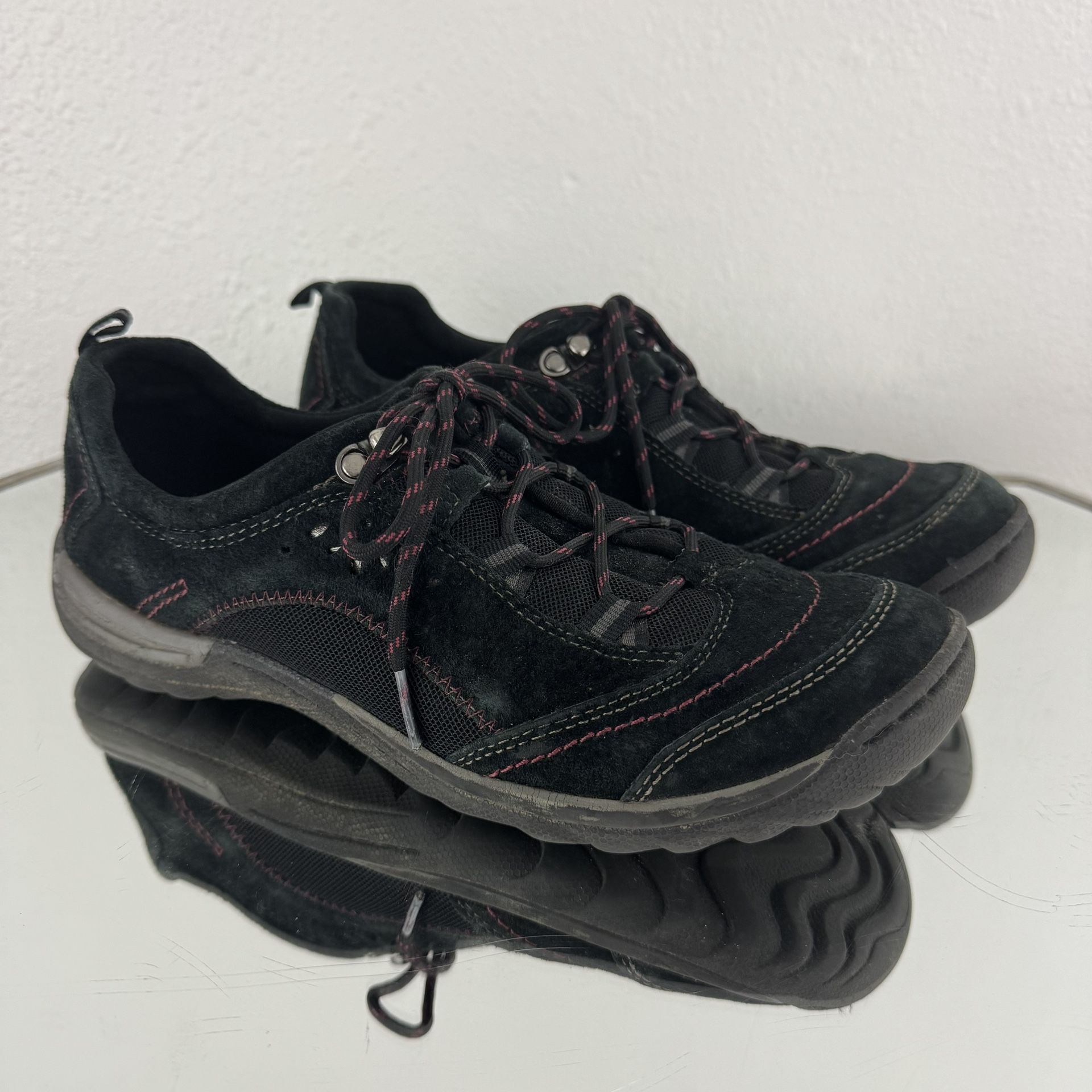 EARTH ORIGINS Black Leather Suede Kamryn Casual Sporty Gorpcore Outdoor Sneakers