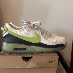 Nike Air Max 90 Terrascape “Vivid Phantom Green”