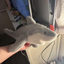 Shark Plushi