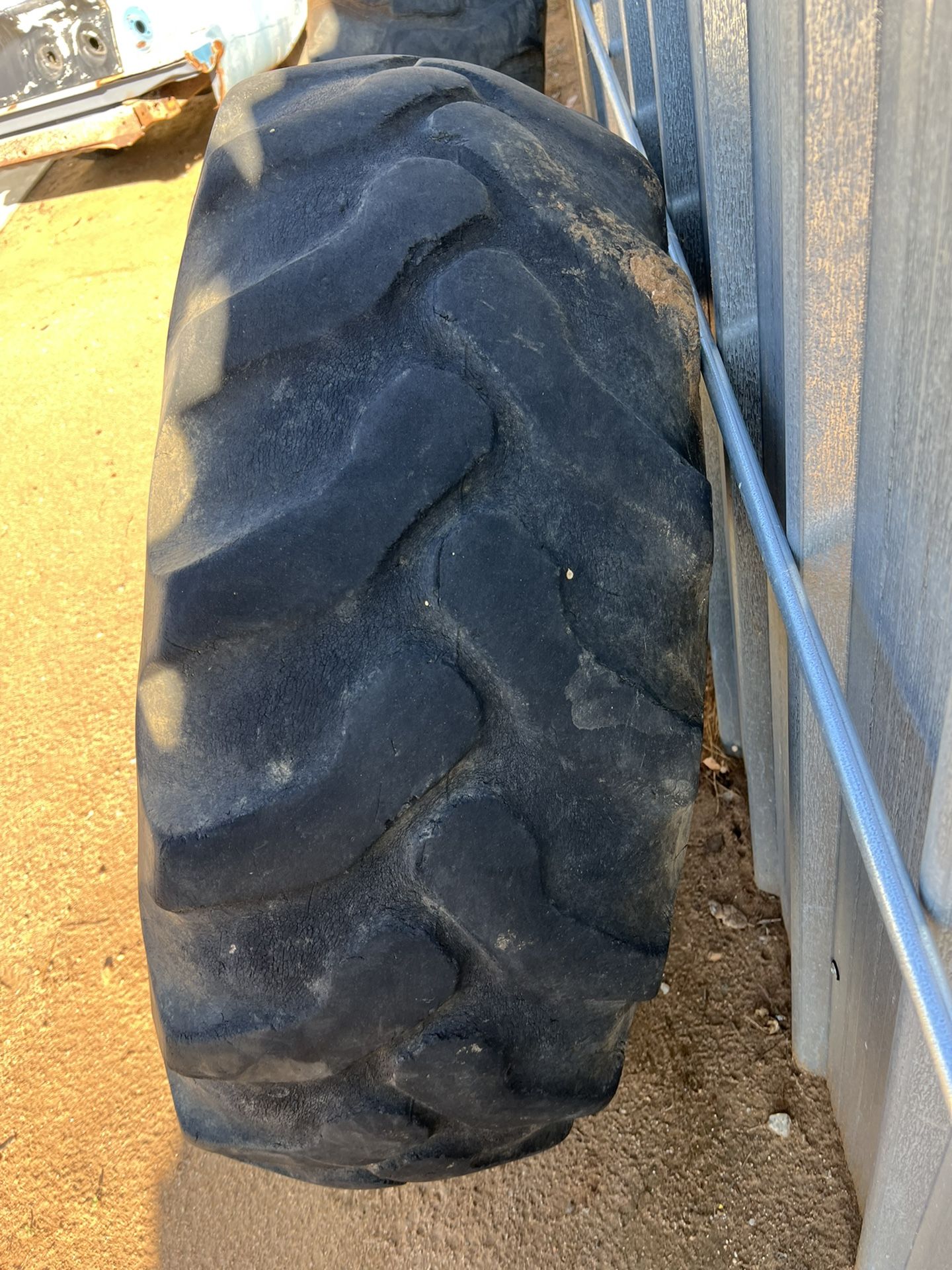 16/9-24 Used Tractor Tires Won’t Hold Air