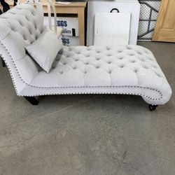 Chaise Lounger