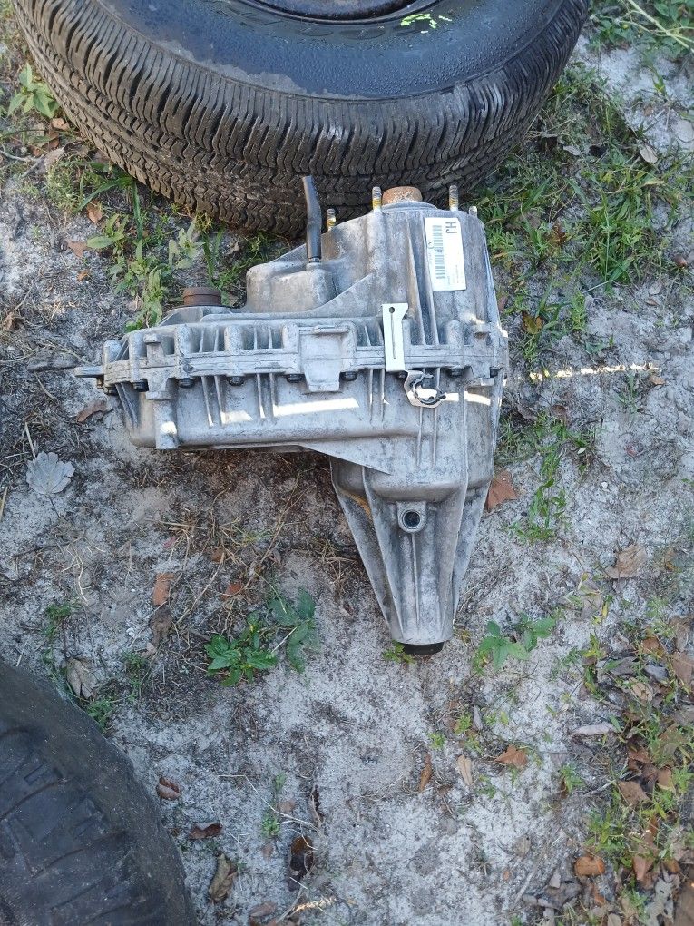 07-13 gmc Chevy Tahoe Suburban Silverado Yukon AWD transfer Case