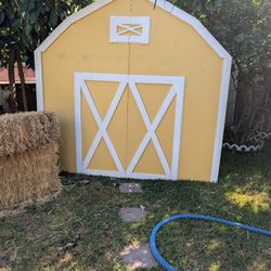 Hand Made Farm Backdrop 
