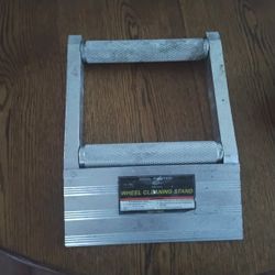 Motorcycle Wheel Cleaning Stand For Rotating Wheel I Place