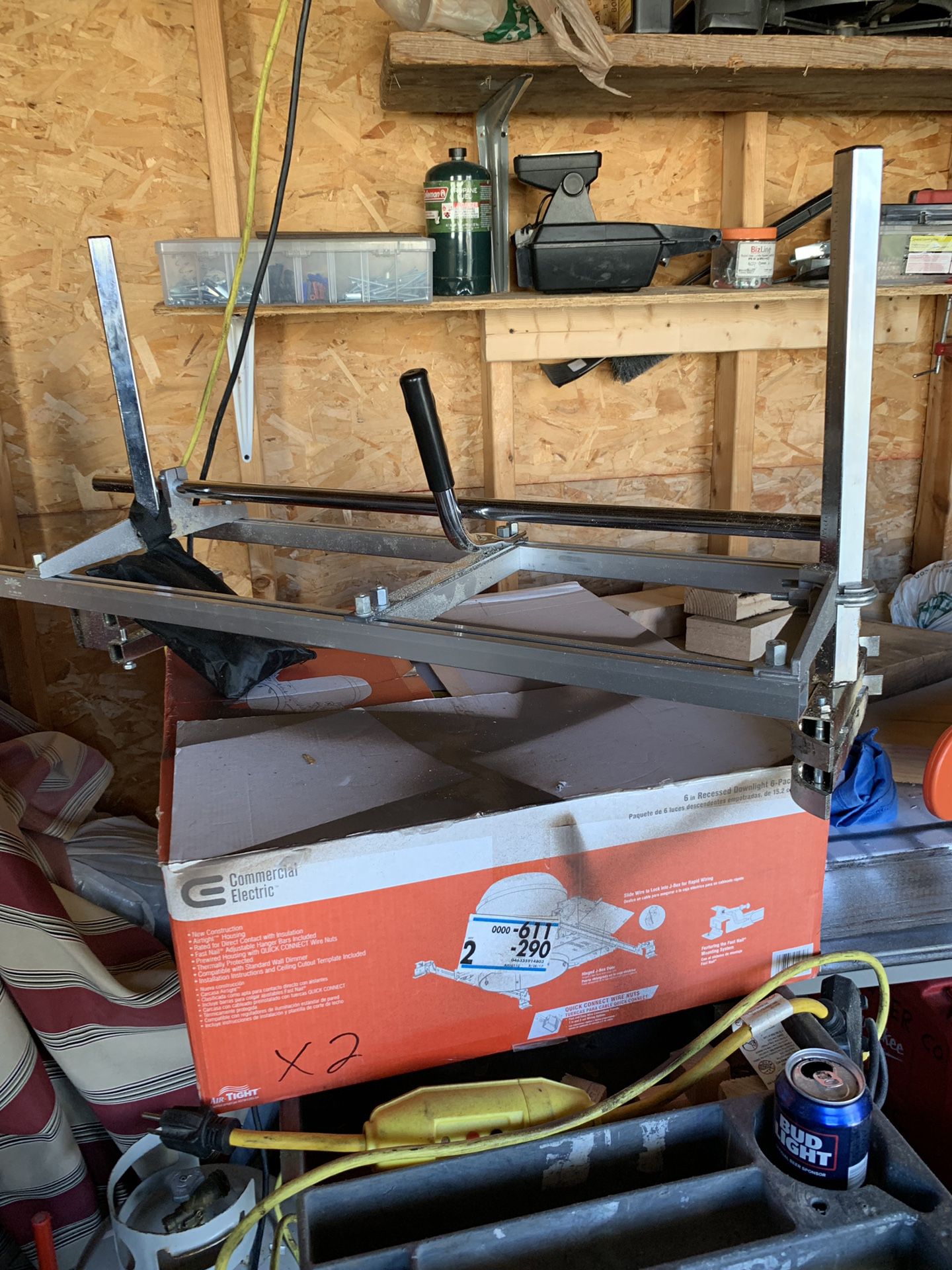 Portable chainsaw mill jig