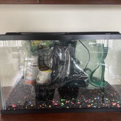 5 Gallon Fish tank with Gravel 