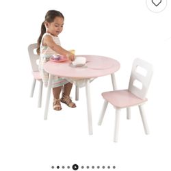 Toddler Table With Two Chairs