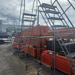 Rolling Ladder Pallet Racks 
