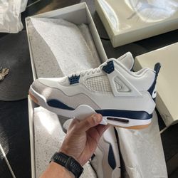 Jordan 4 SB navy Size 9.5