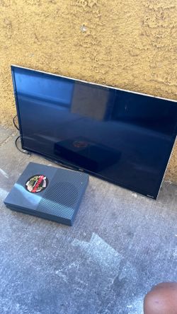 32IN ROKU TV