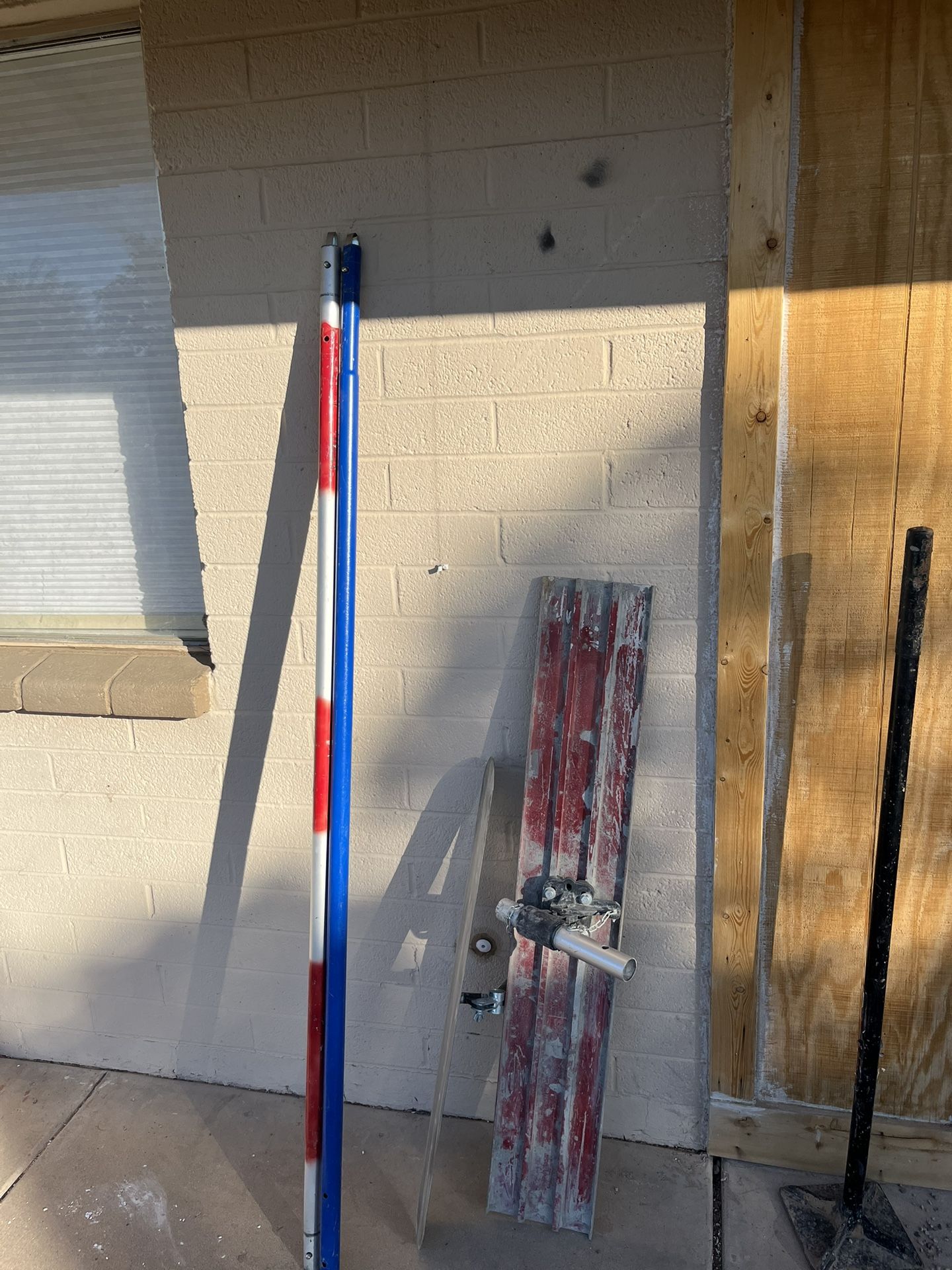 Bull Float Fresno And Two Poles